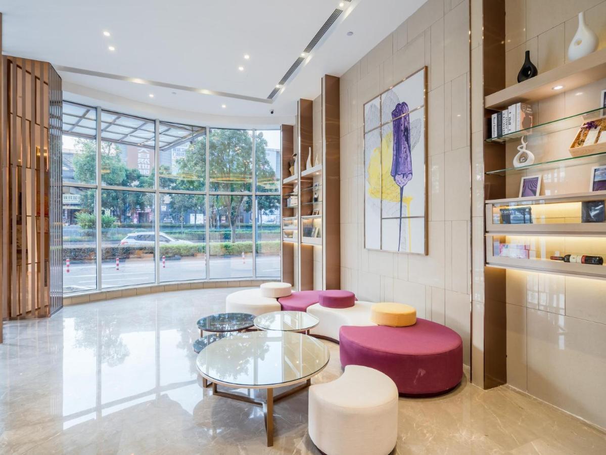 Lavande Hotel Luzhou Wanda Plaza Southwest Commercial City Esterno foto
