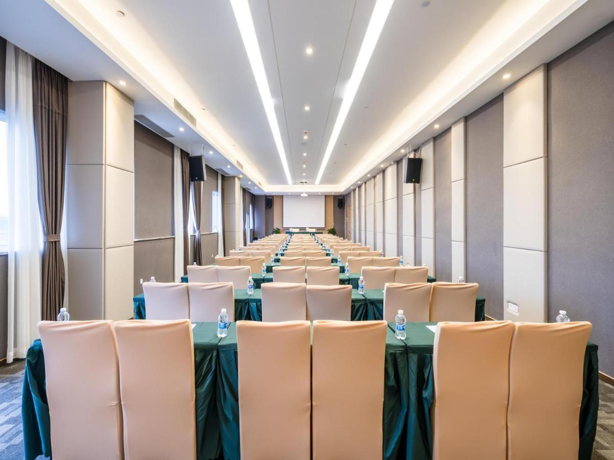 Lavande Hotel Luzhou Wanda Plaza Southwest Commercial City Esterno foto