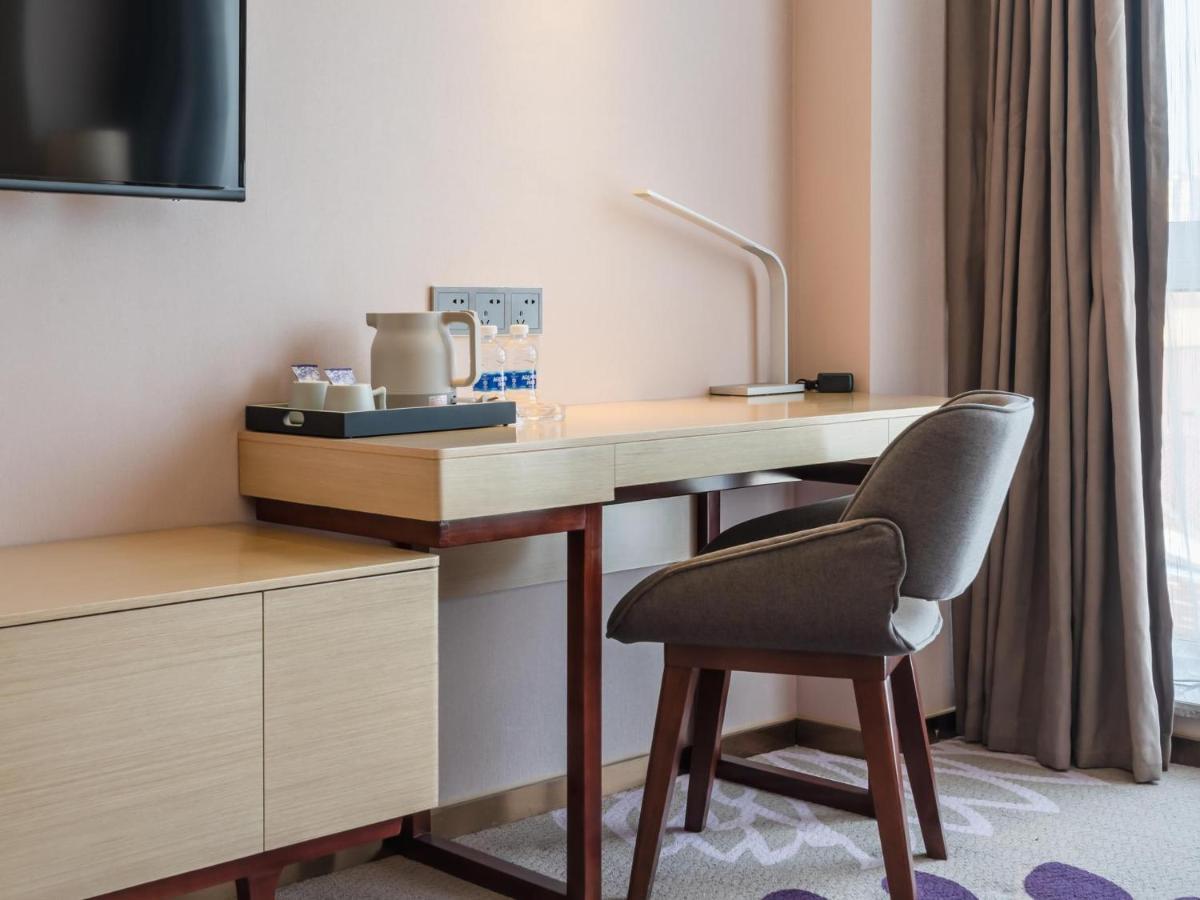 Lavande Hotel Luzhou Wanda Plaza Southwest Commercial City Esterno foto