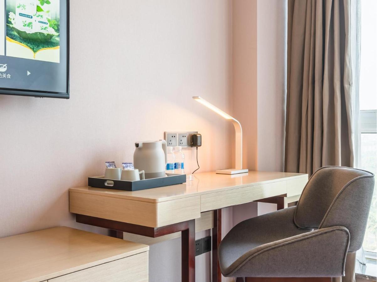 Lavande Hotel Luzhou Wanda Plaza Southwest Commercial City Esterno foto