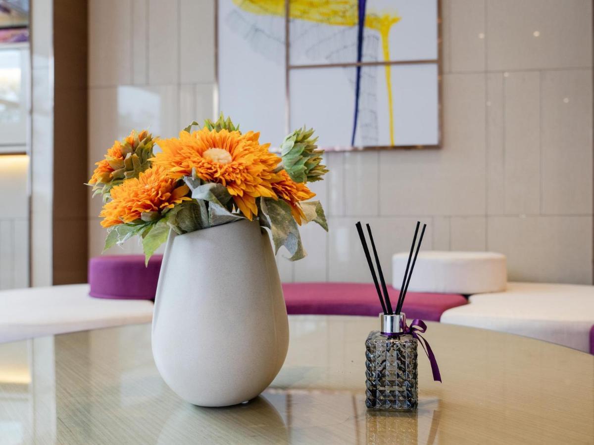 Lavande Hotel Luzhou Wanda Plaza Southwest Commercial City Esterno foto